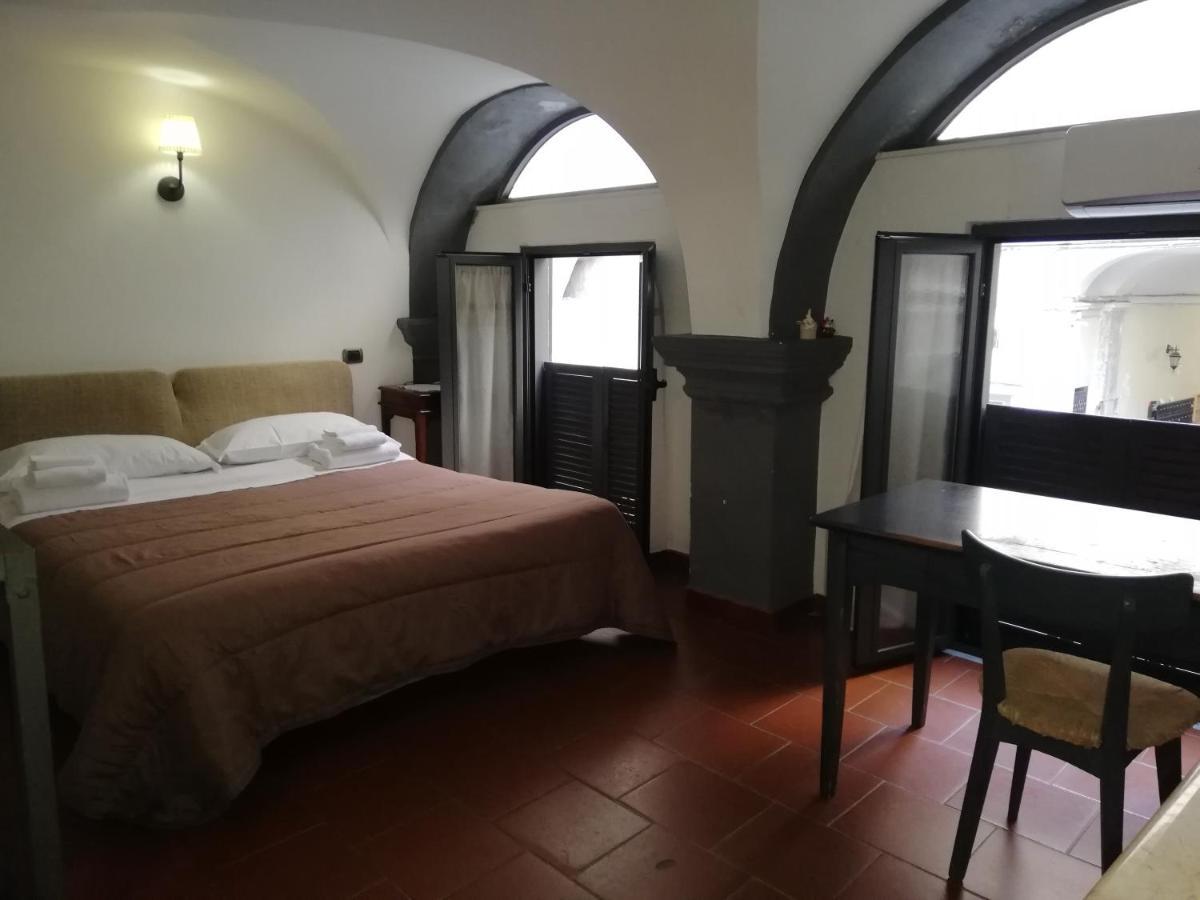 Napulè Apartment Napoli Esterno foto